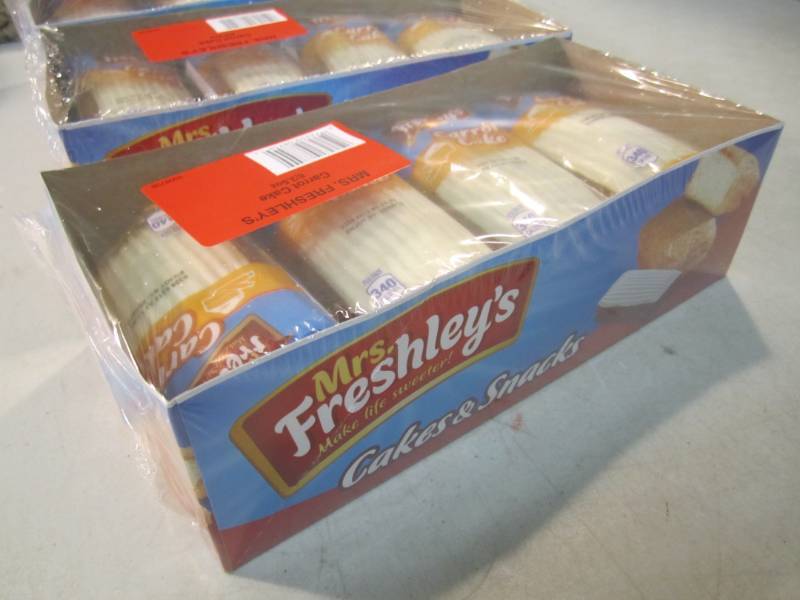 lot 123 image: 3 Packs of Carrot Cake Snack Cakes ...