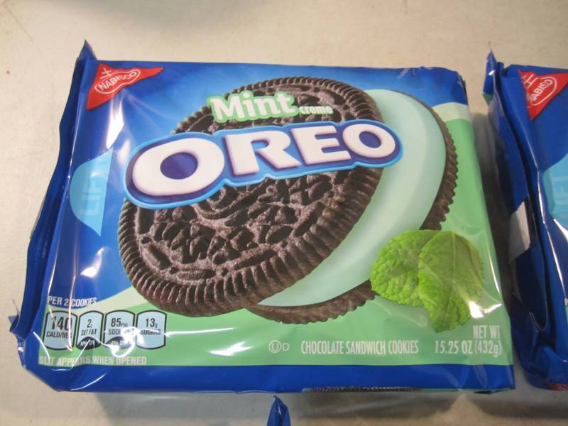 lot 146 image: 3 Packs of Mint Oreo Cookies Best b...