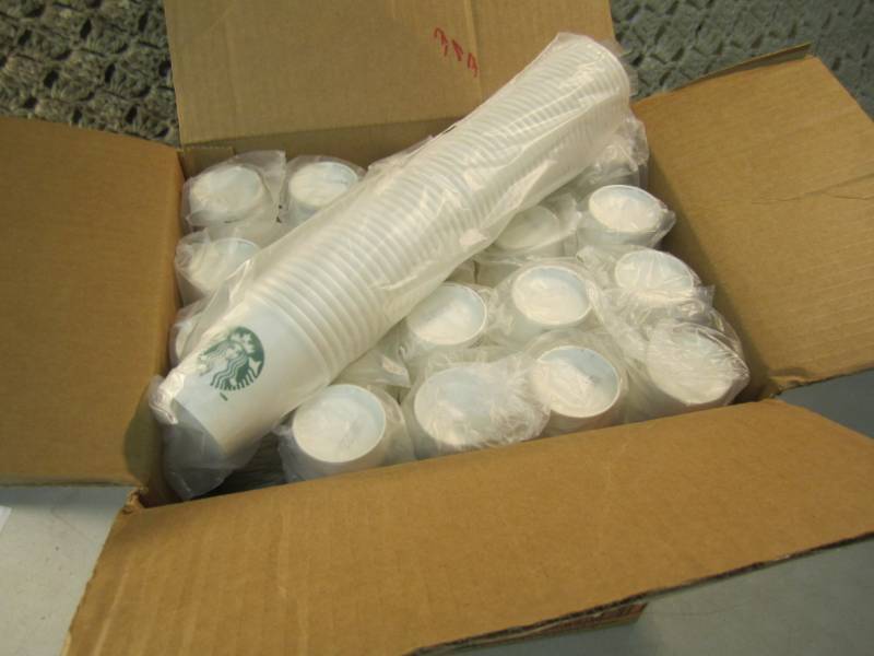 lot 206 image: Case of 1000 Solo 4 ounce Hot Drink...