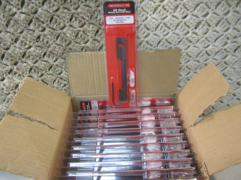 lot 220 image: Case of 12 RedField All Steel Rotar...