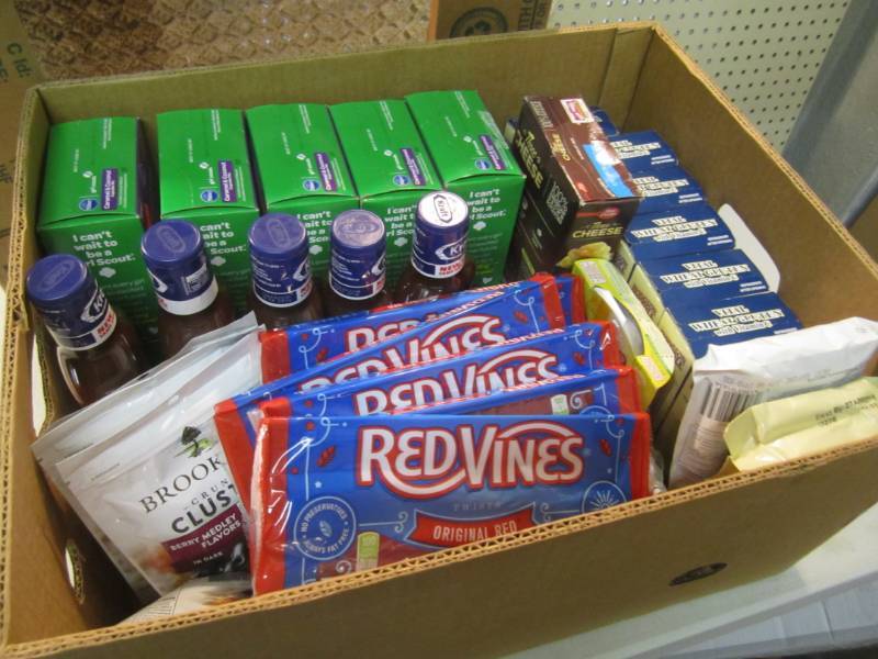 lot 234 image: Banana Box Full of Misc. See photos...