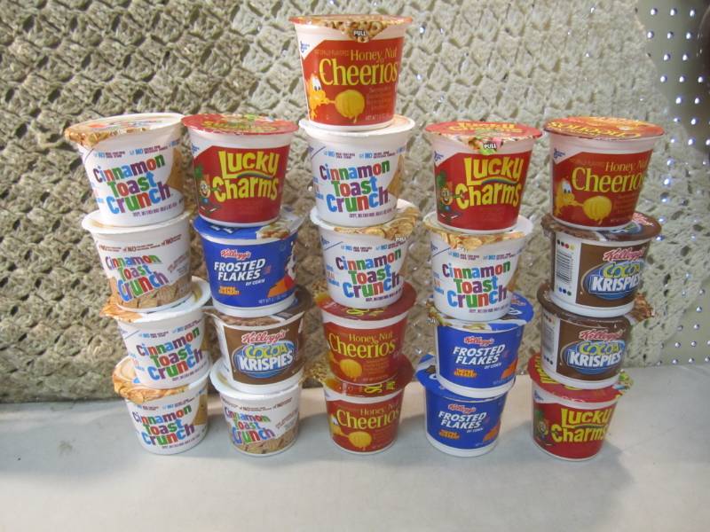 lot 237 image: 21 Single Serve Cereal Cups Best by...