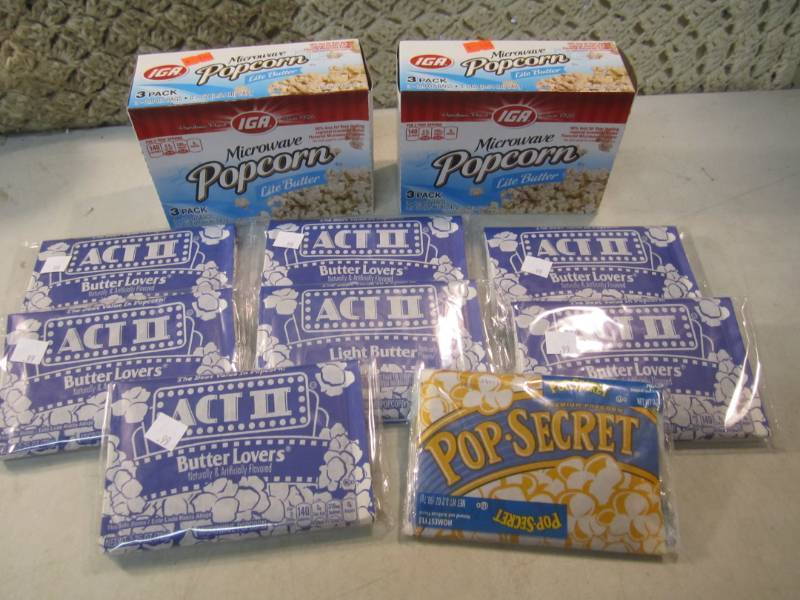 lot 261 image: Mixed Lot of Microwave Popcorn Best...