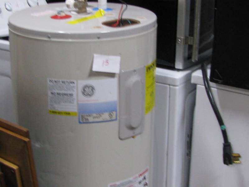 G.E. Electric Hot Water Heater
