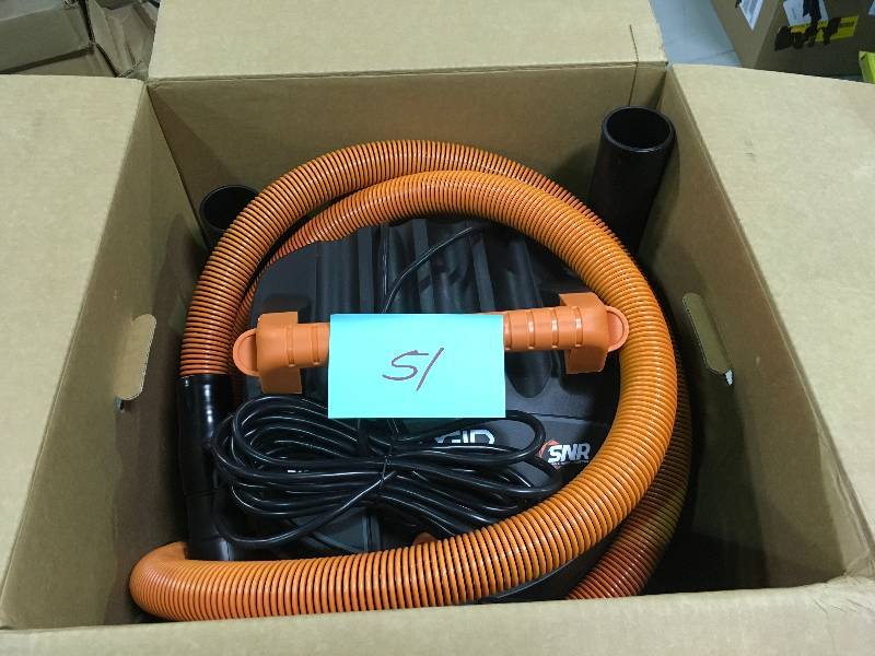 lot 51 image: Ridgid 14 Gal. 6.0-Peak HP Wet Dry Vac with Auto Detail Kit  in good working condition
