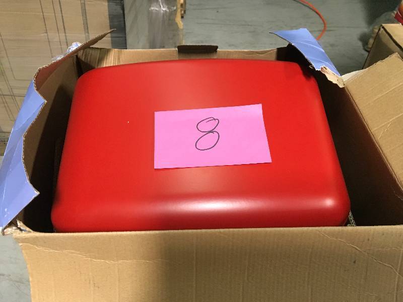 lot 8 image: Studio 7.9 Gal. Easy Close Matte Black Step on Trash Can open box in good condition