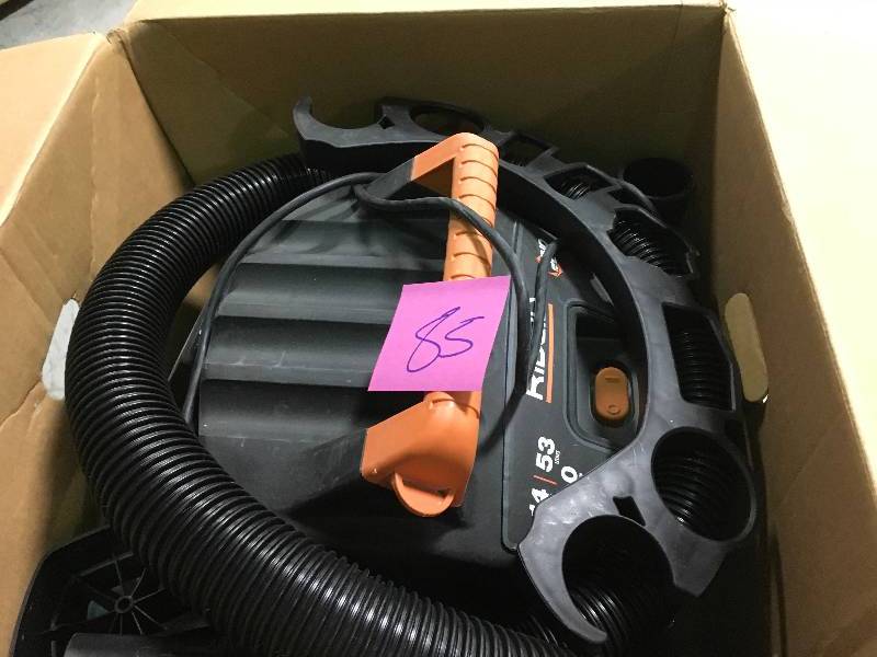 lot 85 image: RIDGID 14 Gal. 6.0-Peak HP Wet Dry Vac  in good condition