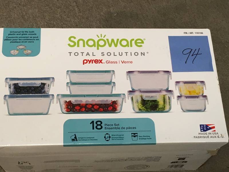 lot 94 image: Snapware Total Solutions 18-piece Glass airtight Food Storage Set not used
