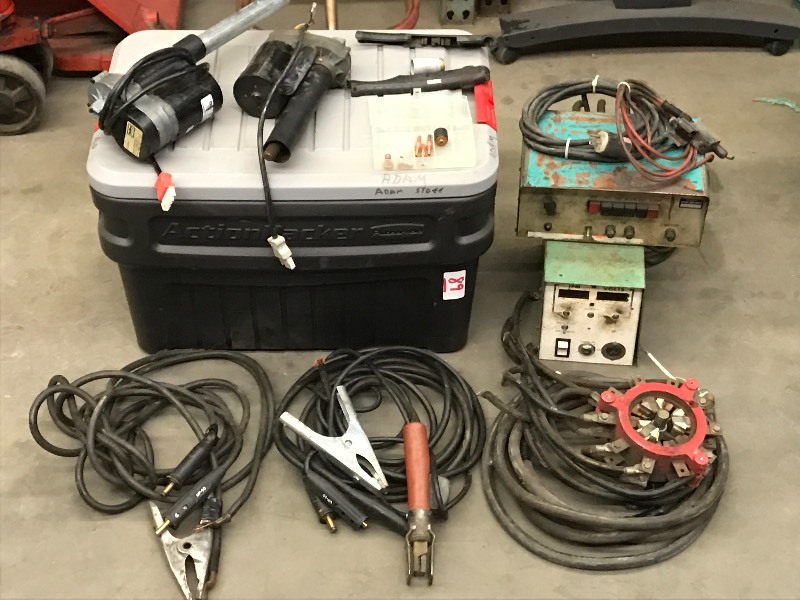 lot 89 image: Action-Packer Storage Tote With He...