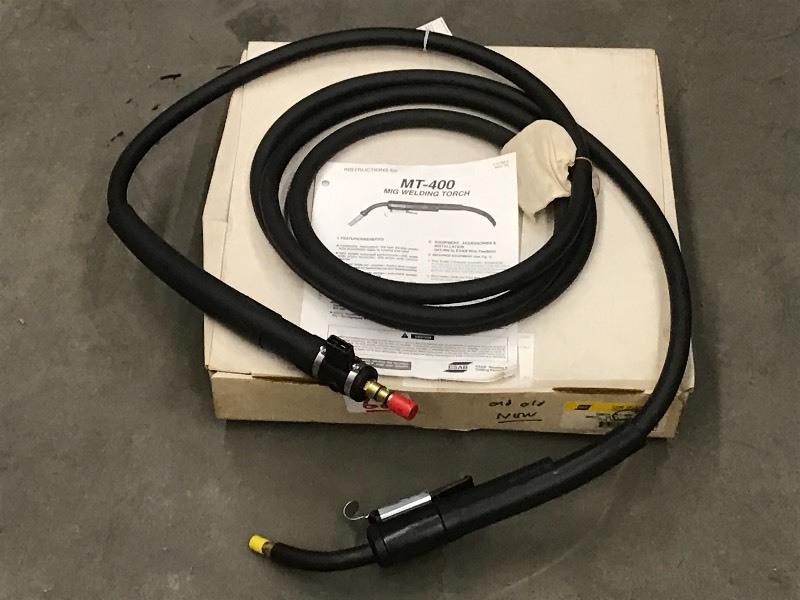 lot 68 image: ESAB MT-400 Basic Torch, 15ft ...
