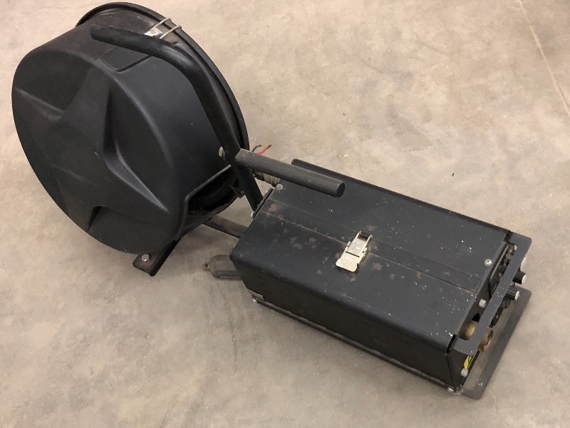 lot 12 image: ESAB Model 37487 Mig-5XL Pulse Wi...