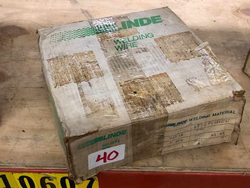 lot 40 image: Full 26# Spool Of Linde .045 Weldi...