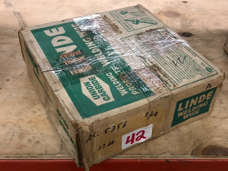 lot 42 image: Full 13# Spool Of Linde 364 Weldi...