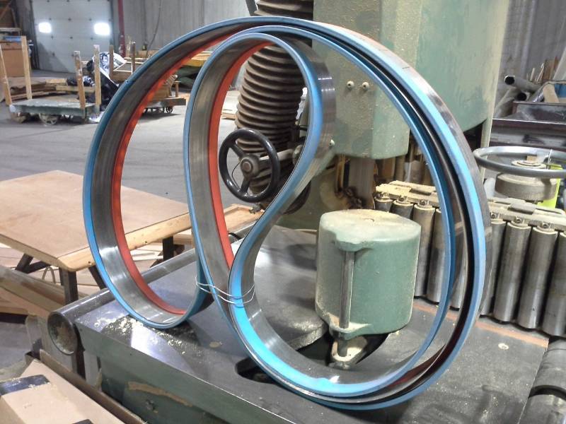 lot 3002 image: (5) Reconditioned Blades for Stenner VHM Band Resaw (Lot #3001)