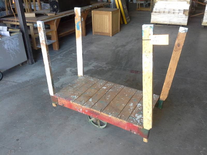 lot 3175 image: Jakes Brand Railroad Cart