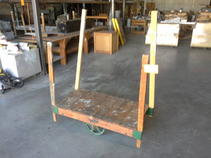 lot 3178 image: Jakes Brand Railroad Cart