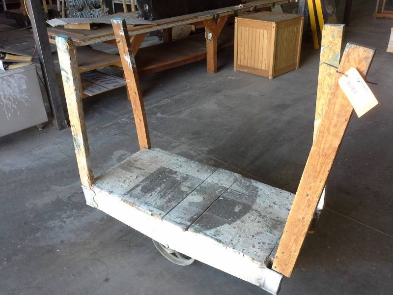 lot 3179 image: Unknown Brand Railroad Cart