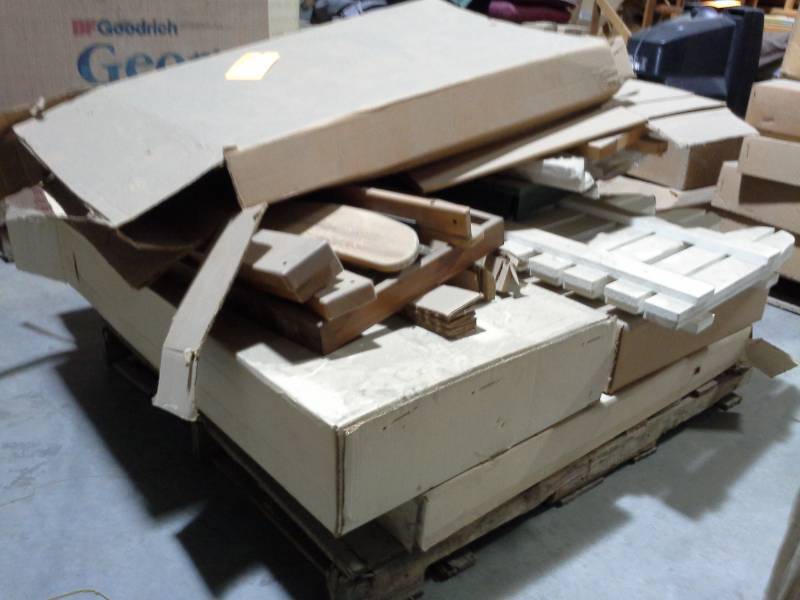 lot 3041 image: Pallet of Misfit Projects #3
