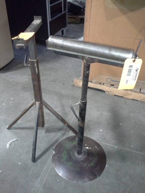 lot 3061 image: Pair of Roller stands