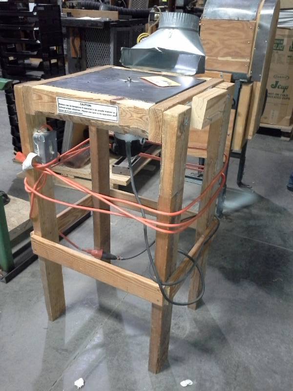 lot 3075 image: Porter Cable 1001 Router with Homemade Router Stand