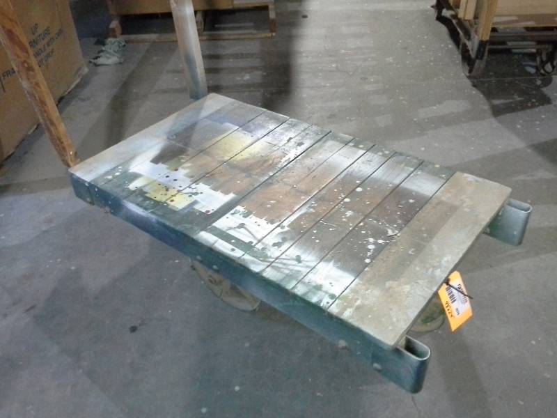 lot 3079 image: Jakes Brand Railroad Cart