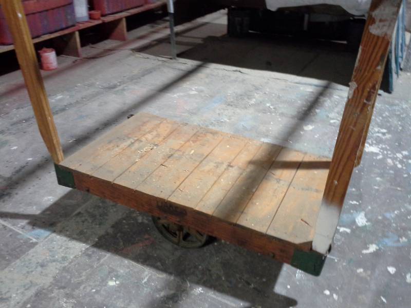 lot 3086 image: Jakes Brand Railroad Cart