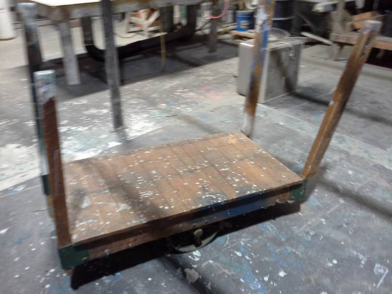 lot 3084 image: Jakes Brand Railroad Cart
