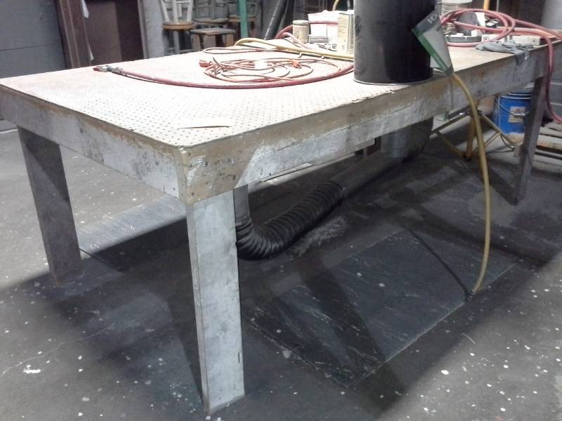 lot 3094 image: Downdraft Sanding Table