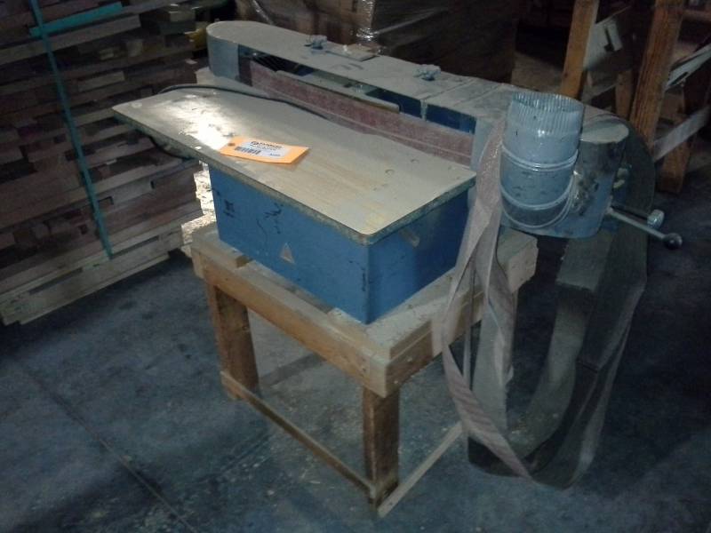 lot 3208 image: Belt Sander