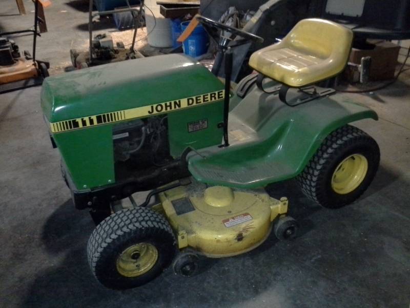 lot 3220 image: John Deere 111 Lawn Tractor with Bagger Attachment