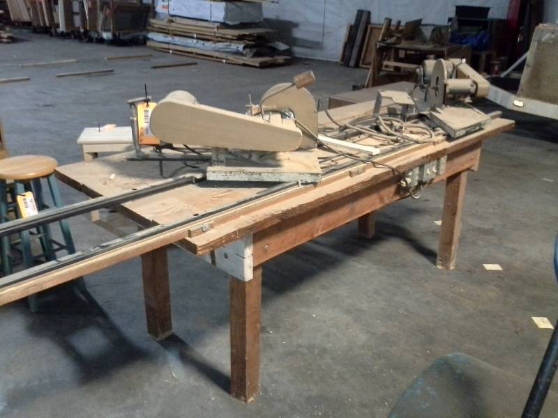 lot 3233 image: Craftsman Double-Saw