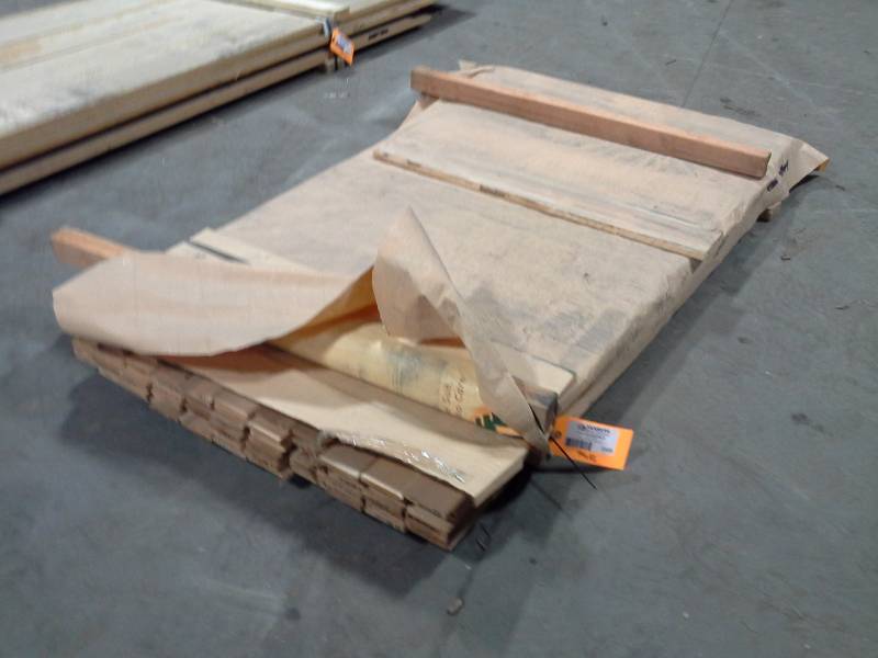 lot 3105 image: Bundle of Cedar Tongue and Groove
