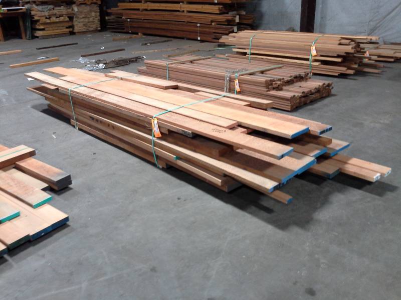 lot 3112 image: Bundle of Spanish Cedar