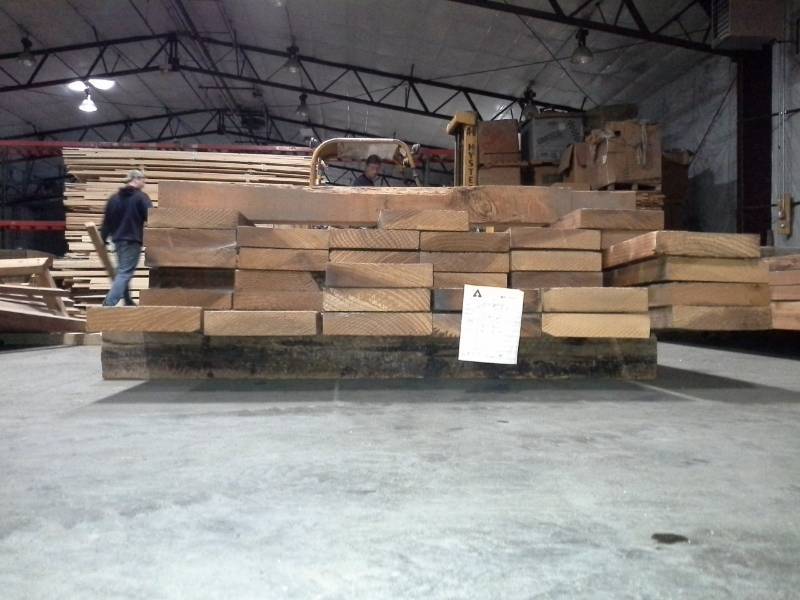 lot 3118 image: Bundle of Redwood