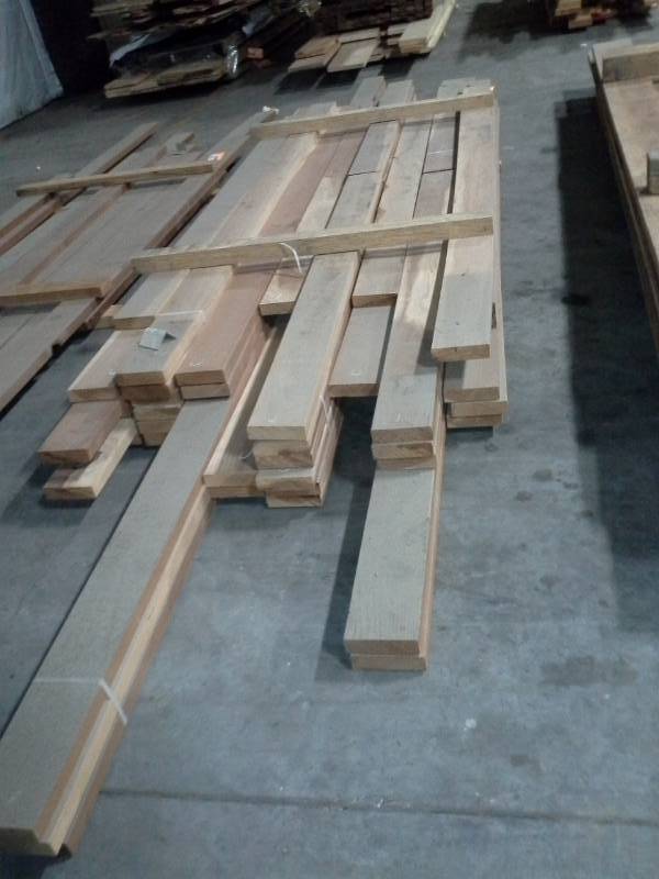 lot 3116 image: Bundle of Redwood