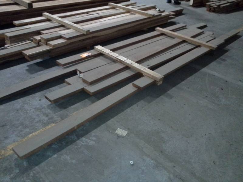 lot 3115 image: Bundle of Redwood