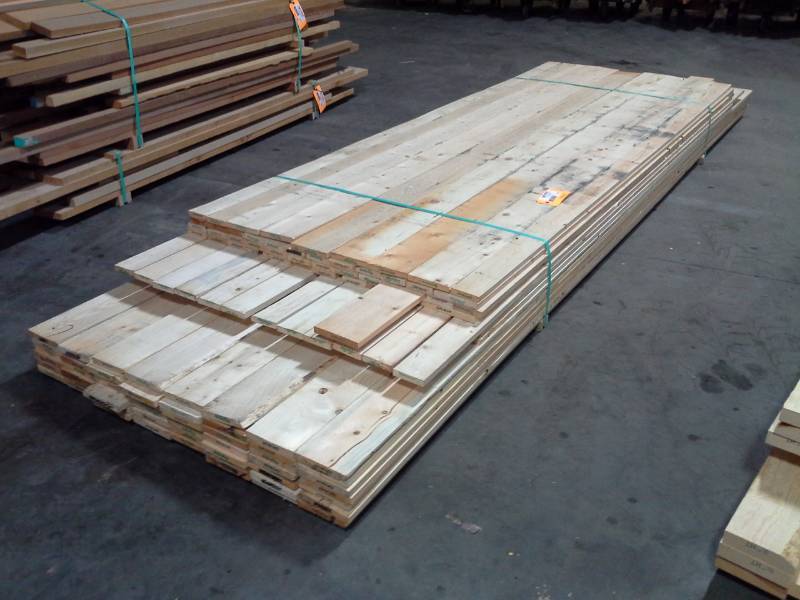 lot 3125 image: Bundle of Pine