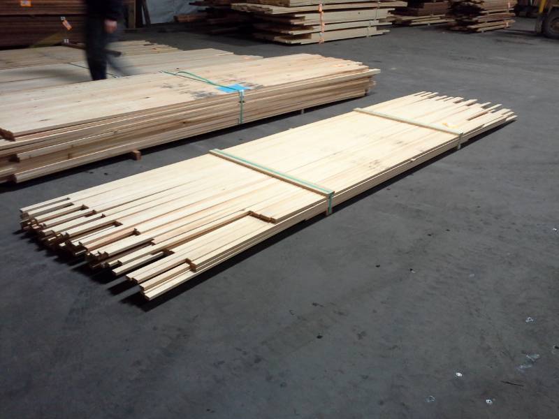 lot 3126 image: Bundle of Pine