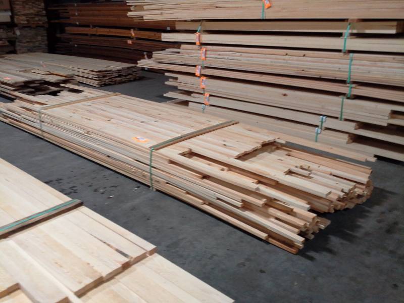 lot 3155 image: Bundle of Pine
