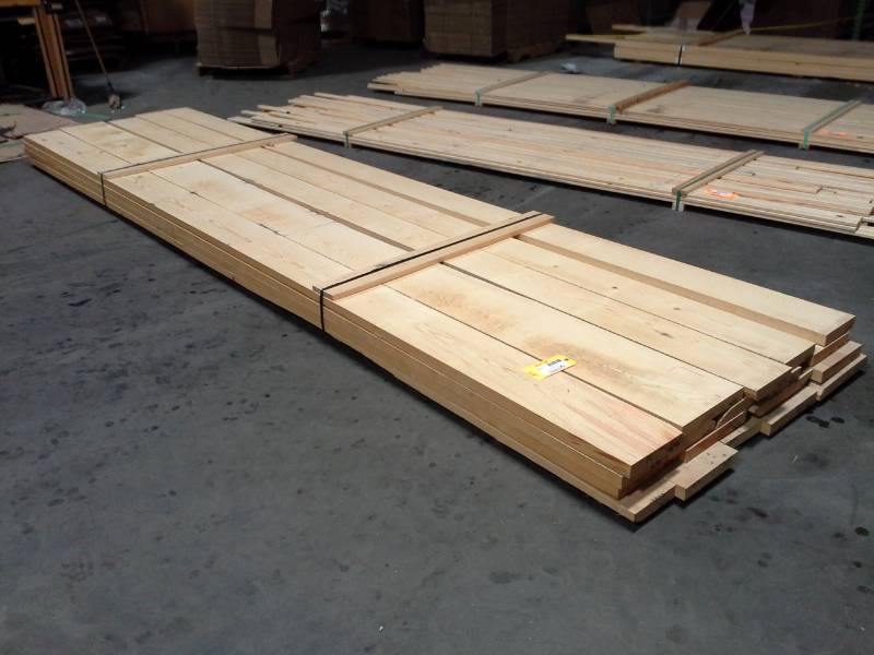 lot 3158 image: Bundle of Pine