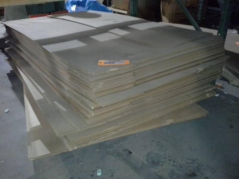 lot 3197 image: Pallet of Misc. Cardboard