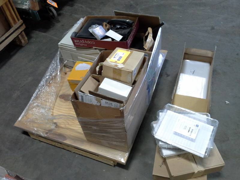 lot 3244 image: Misc. Office Supplies Pallet