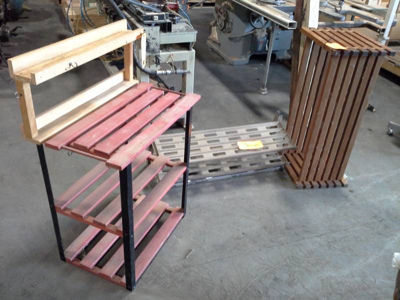 lot 3245 image: Garden Bench, Shelf and Stand