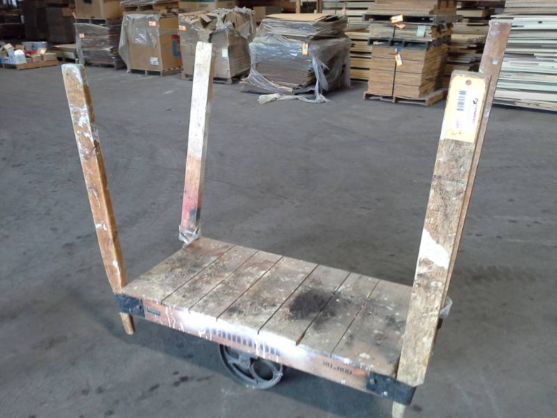 lot 3249 image: Hamilton Brand Railroad Cart