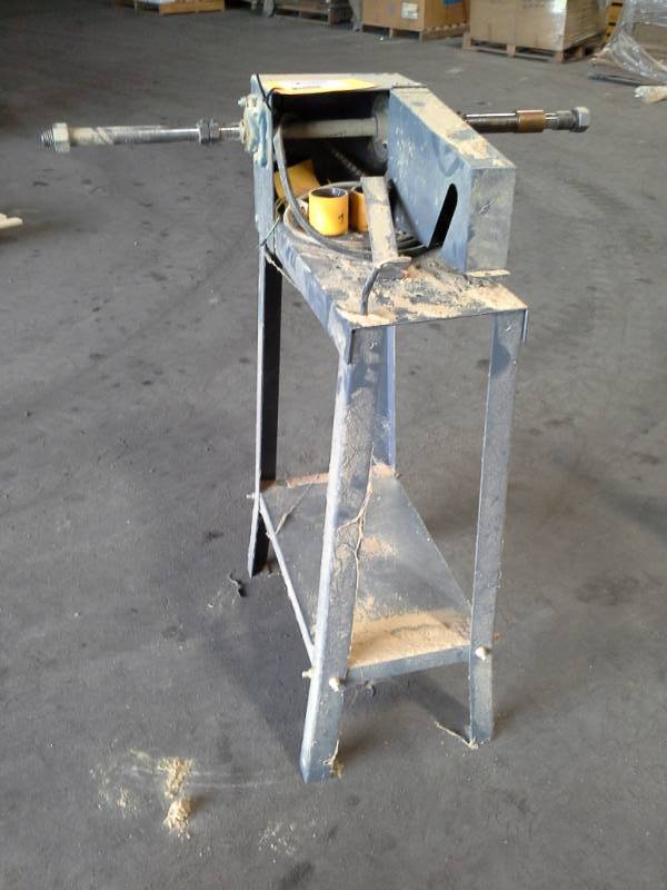 lot 3247 image: Sand-Rite Double Sander Stand - Stand Only