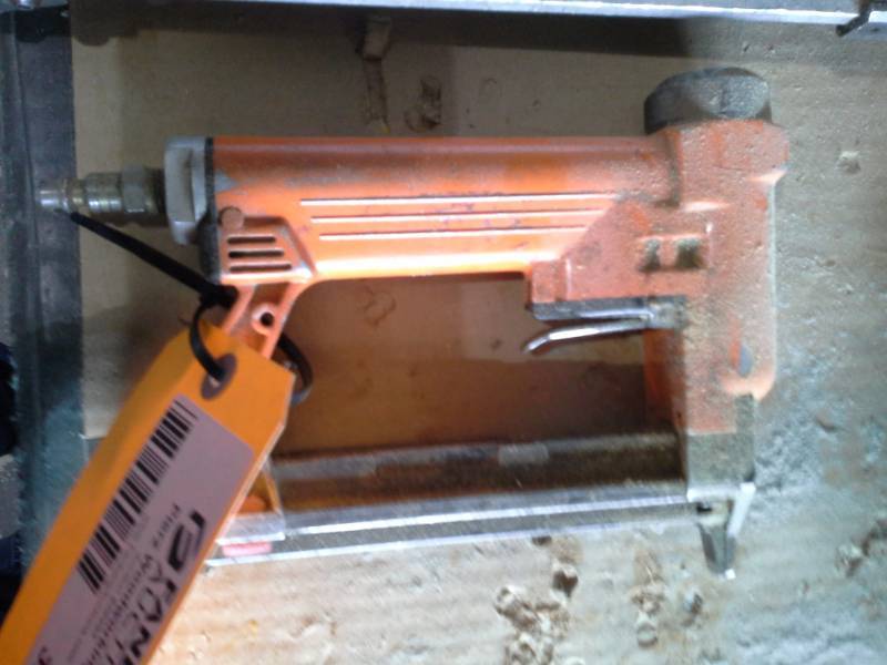 lot 3260 image: Fasco Air Nailer