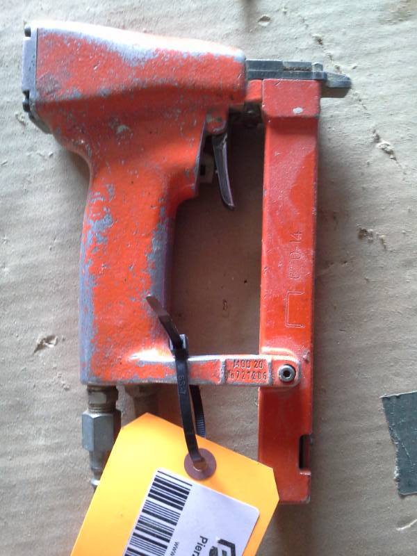 lot 3264 image: Model 20 Air Nailer