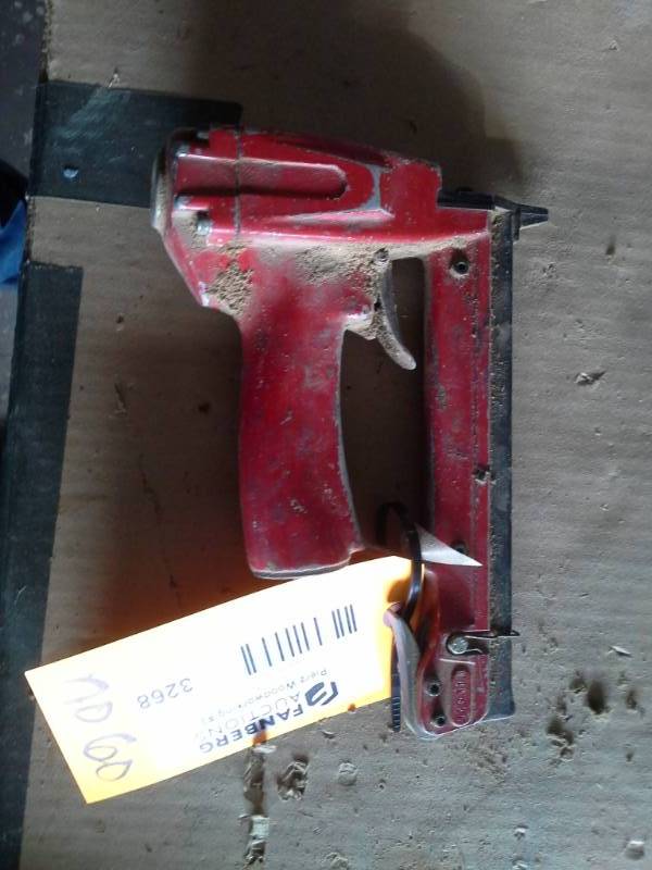 lot 3268 image: Air Nailer - Does not Work