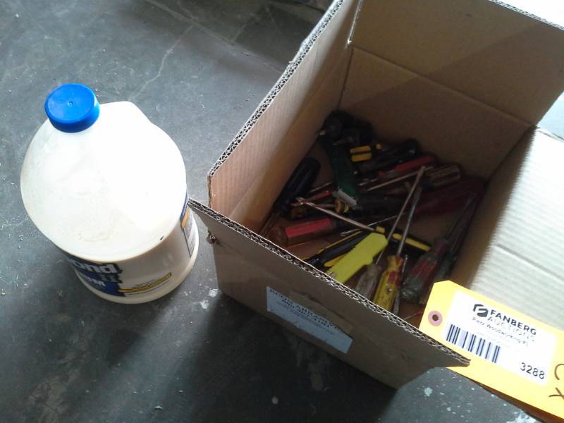 lot 3288 image: Misc. Screwdrivers and Partial Jug of Glue