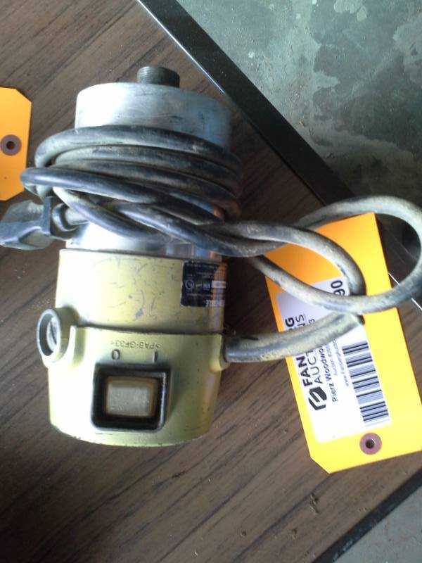 lot 3290 image: Porter Cable Heavy Duty Router